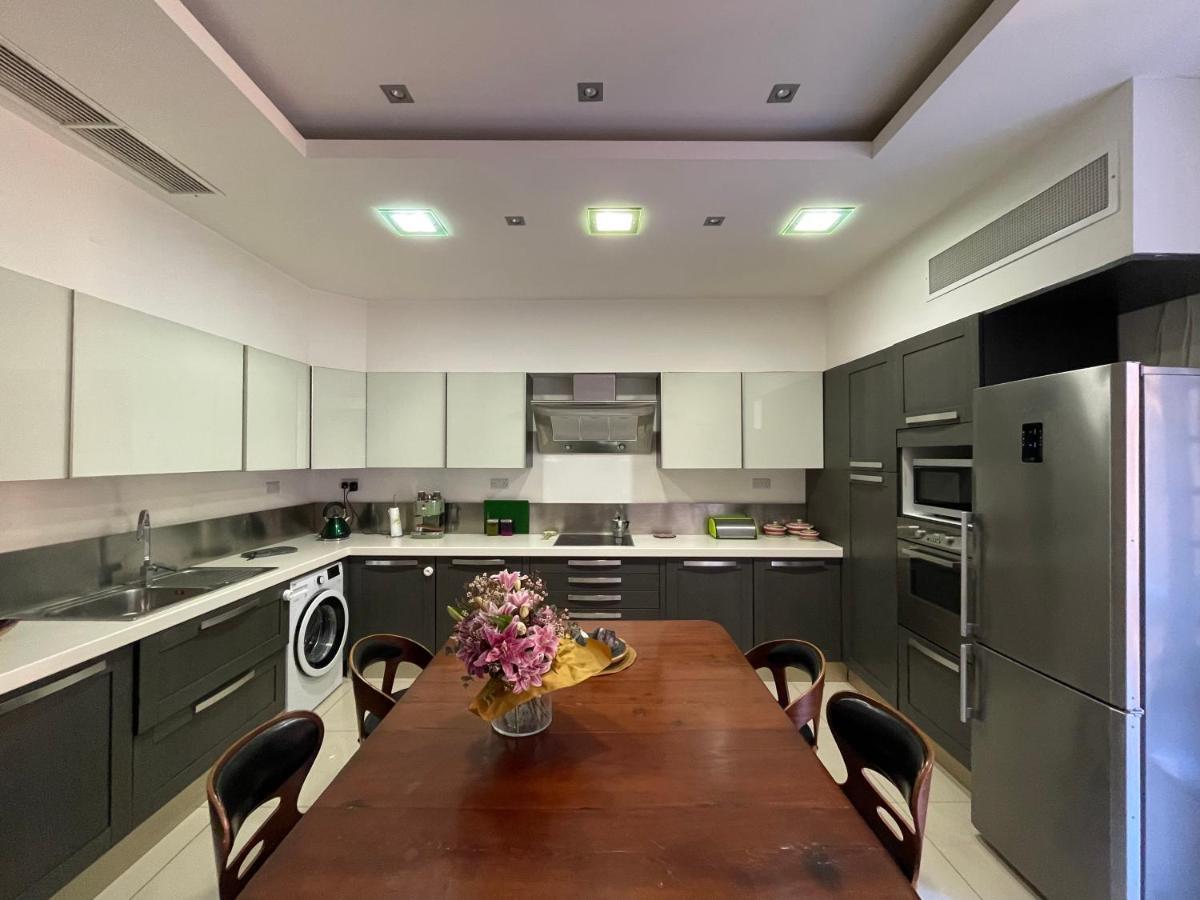 Valletta Collection - Merchant Str Apartment With Large Yard Εξωτερικό φωτογραφία